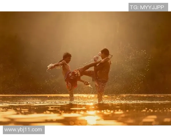 中性笔与足球明星的奇妙结合探索创意与运动的完美交融 中性笔与足球明星的奇妙结合探索创意与运动的完美交融